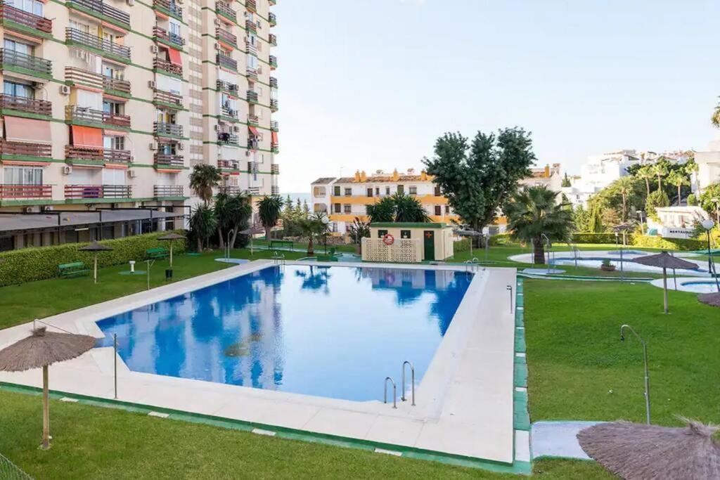Estudio Turistico En Benalmadena A 200 Mts Del Mar Ngoại thất bức ảnh