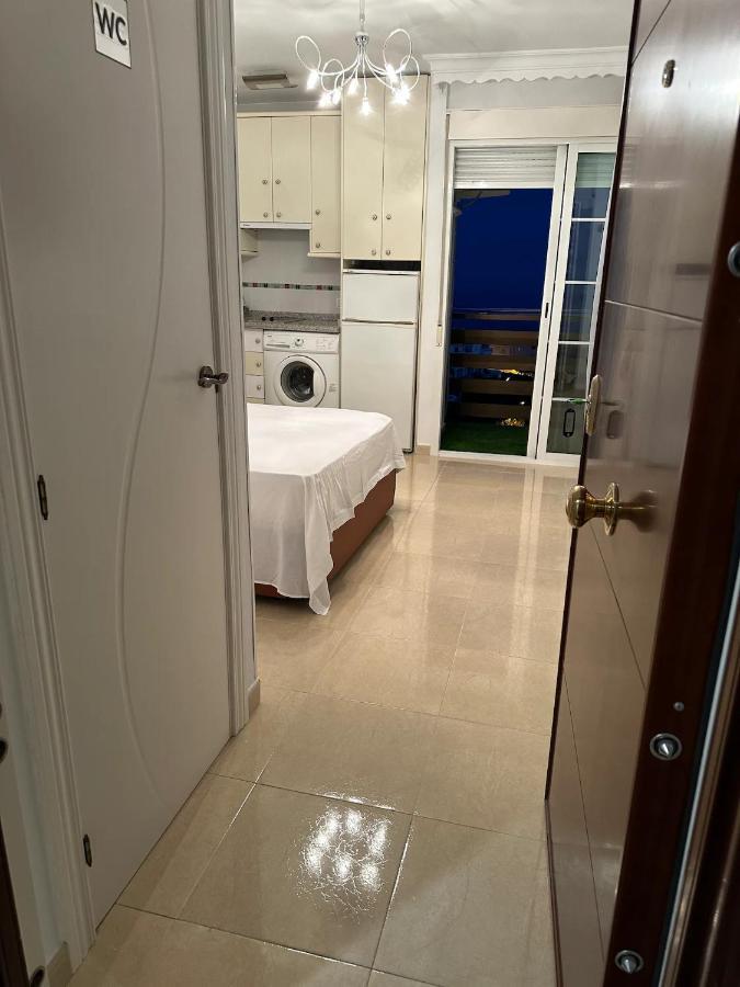 Estudio Turistico En Benalmadena A 200 Mts Del Mar Ngoại thất bức ảnh