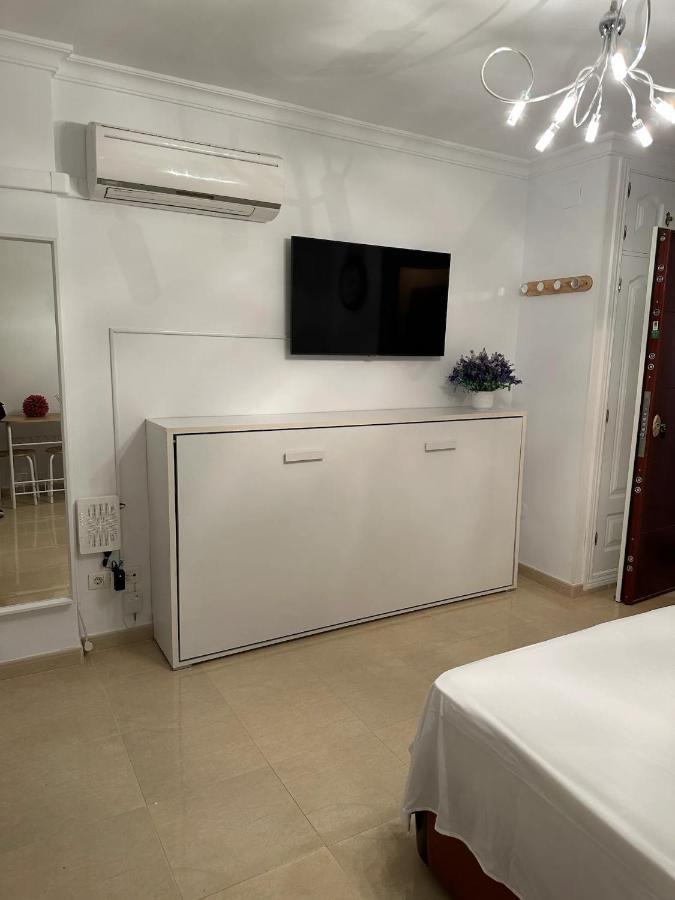 Estudio Turistico En Benalmadena A 200 Mts Del Mar Ngoại thất bức ảnh