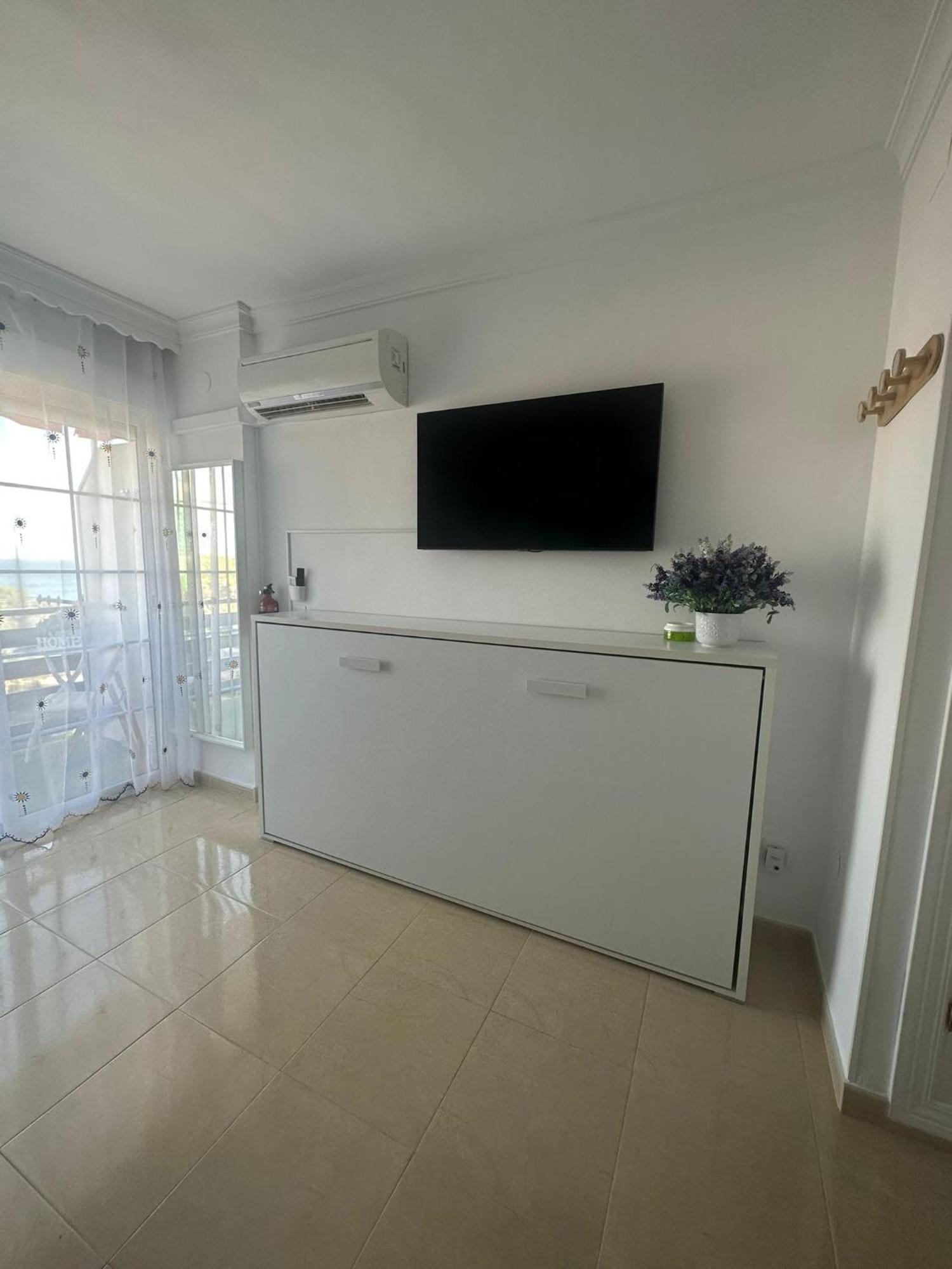 Estudio Turistico En Benalmadena A 200 Mts Del Mar Ngoại thất bức ảnh